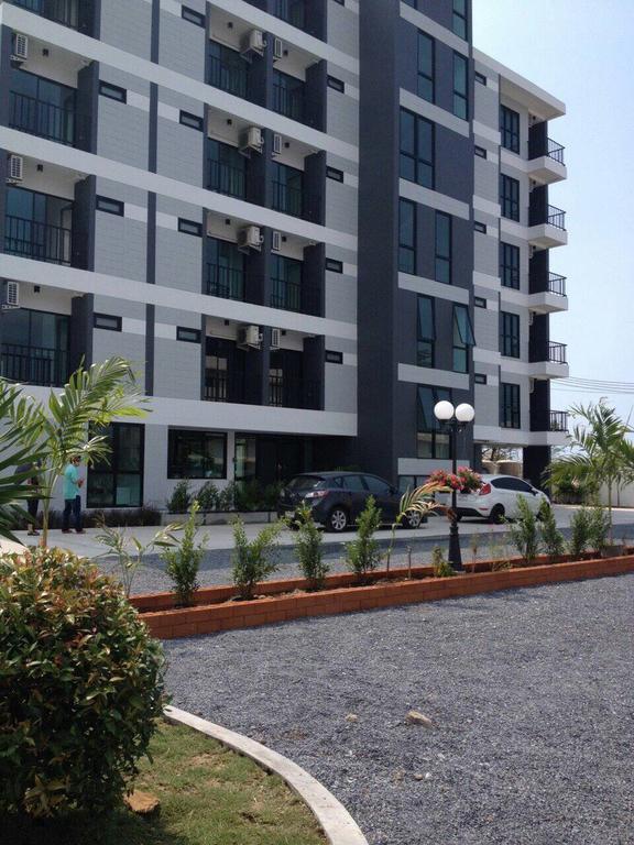 Promsook Apartment Chonburi Esterno foto