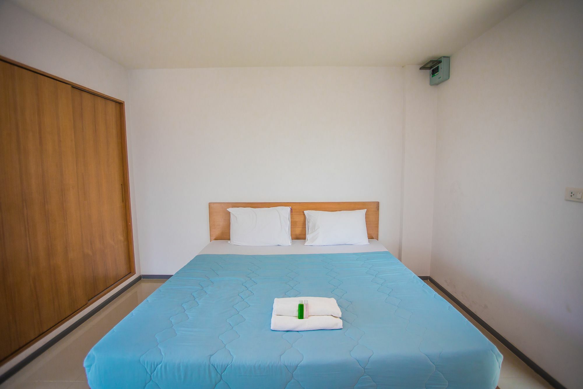 Promsook Apartment Chonburi Esterno foto