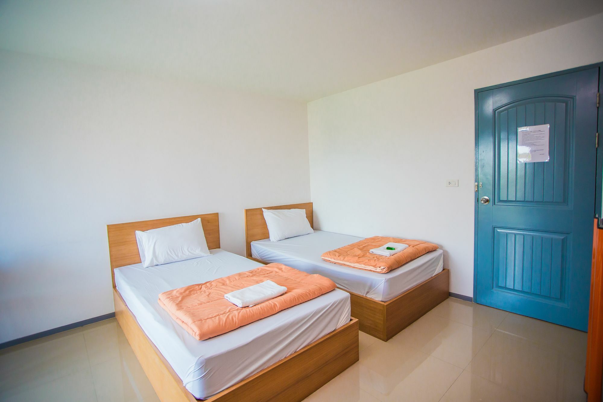 Promsook Apartment Chonburi Esterno foto
