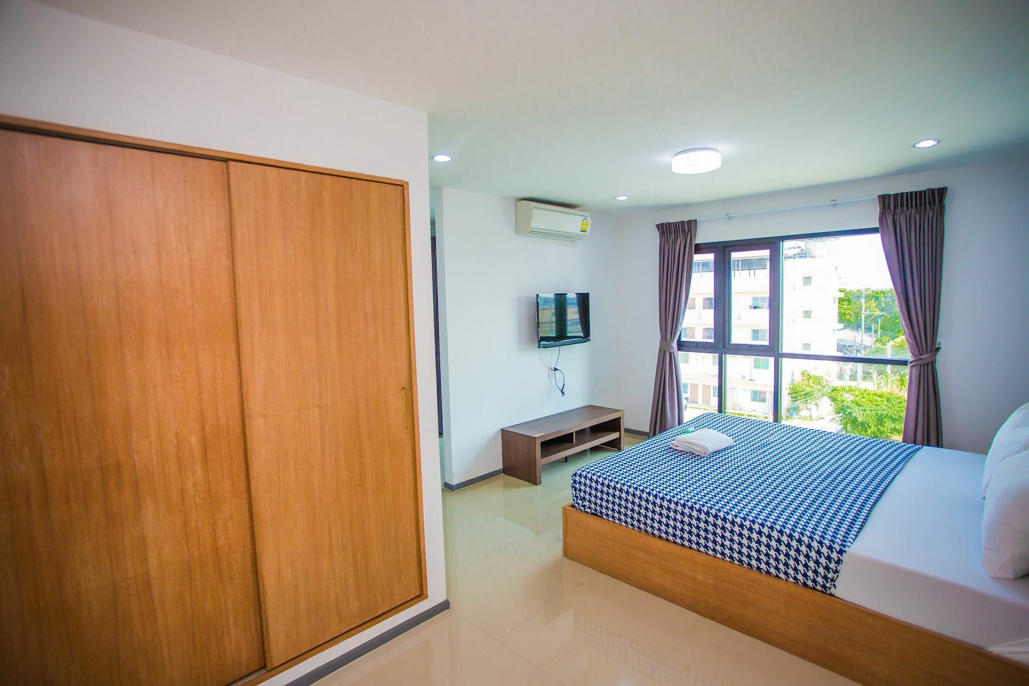 Promsook Apartment Chonburi Esterno foto
