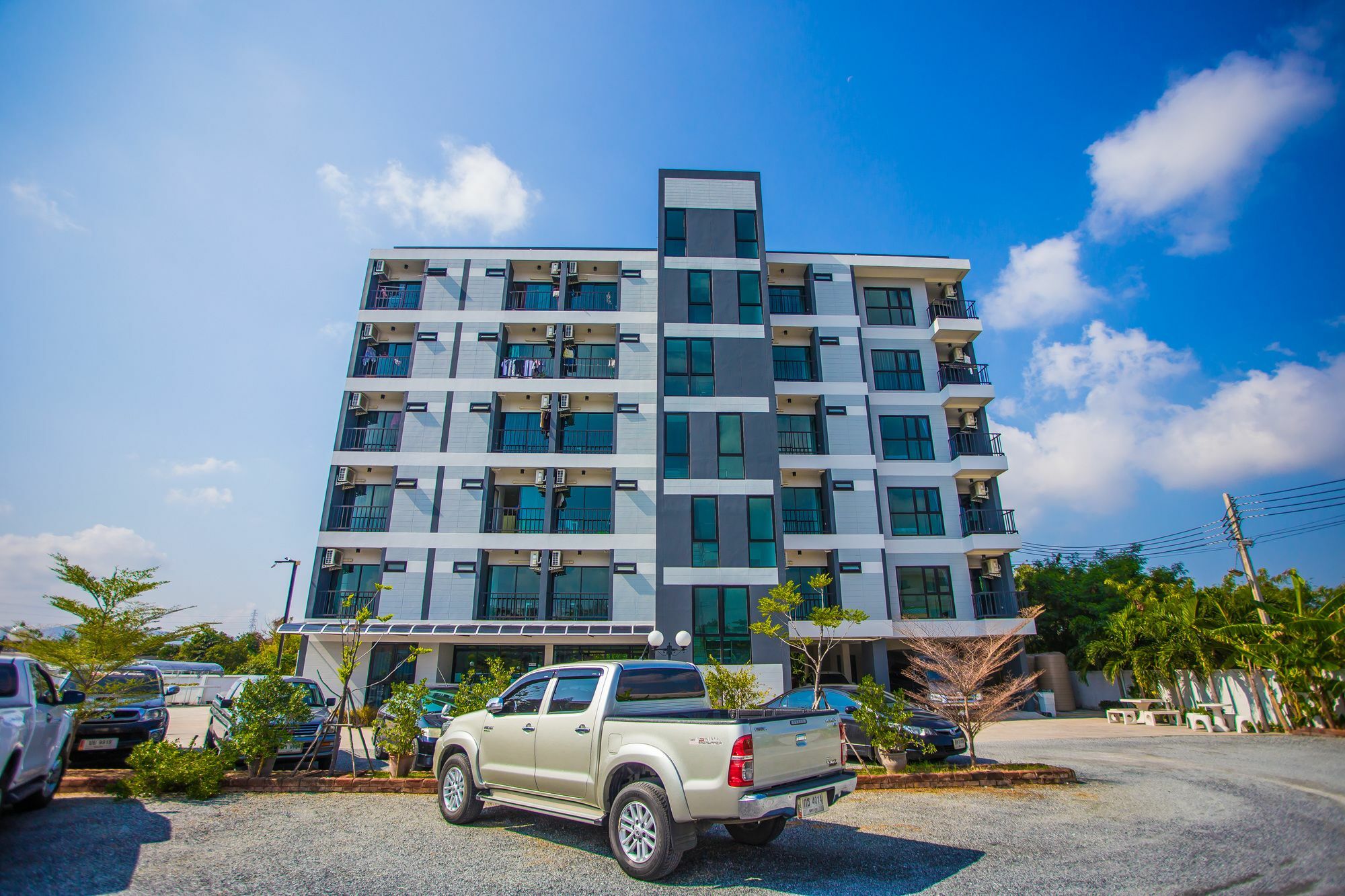 Promsook Apartment Chonburi Esterno foto