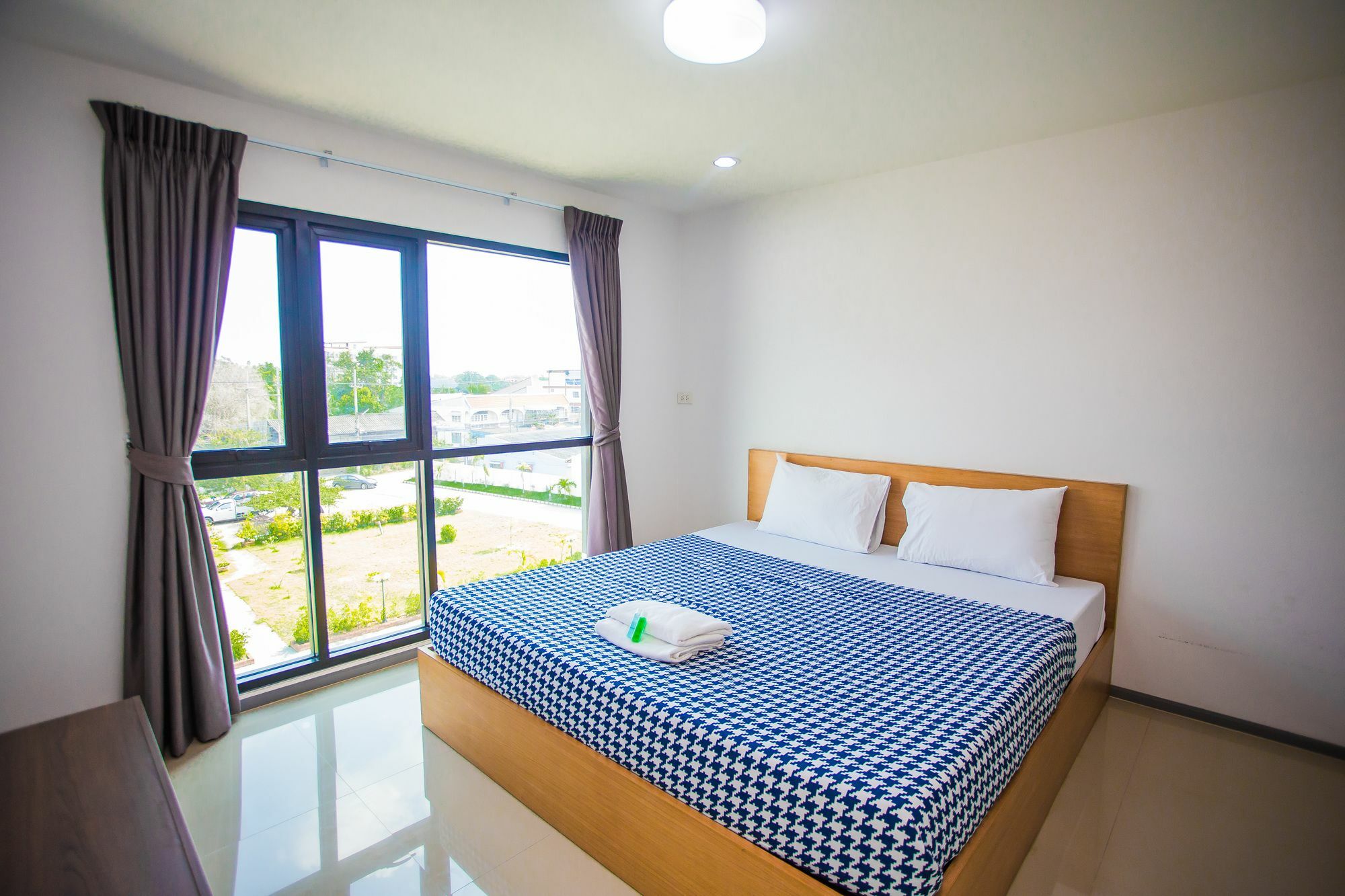 Promsook Apartment Chonburi Esterno foto