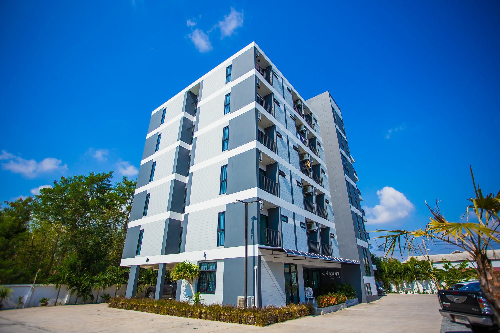 Promsook Apartment Chonburi Esterno foto