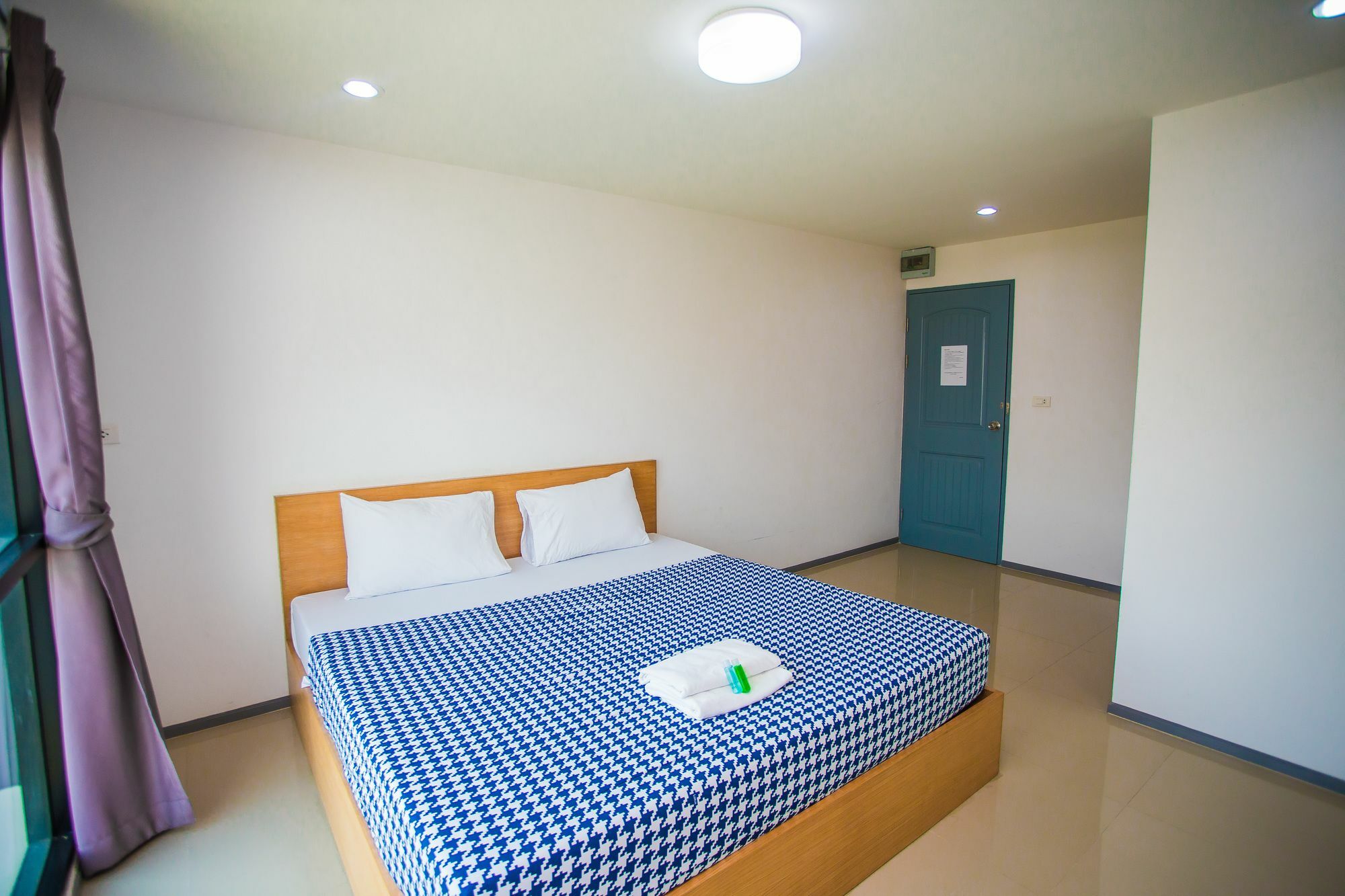 Promsook Apartment Chonburi Esterno foto