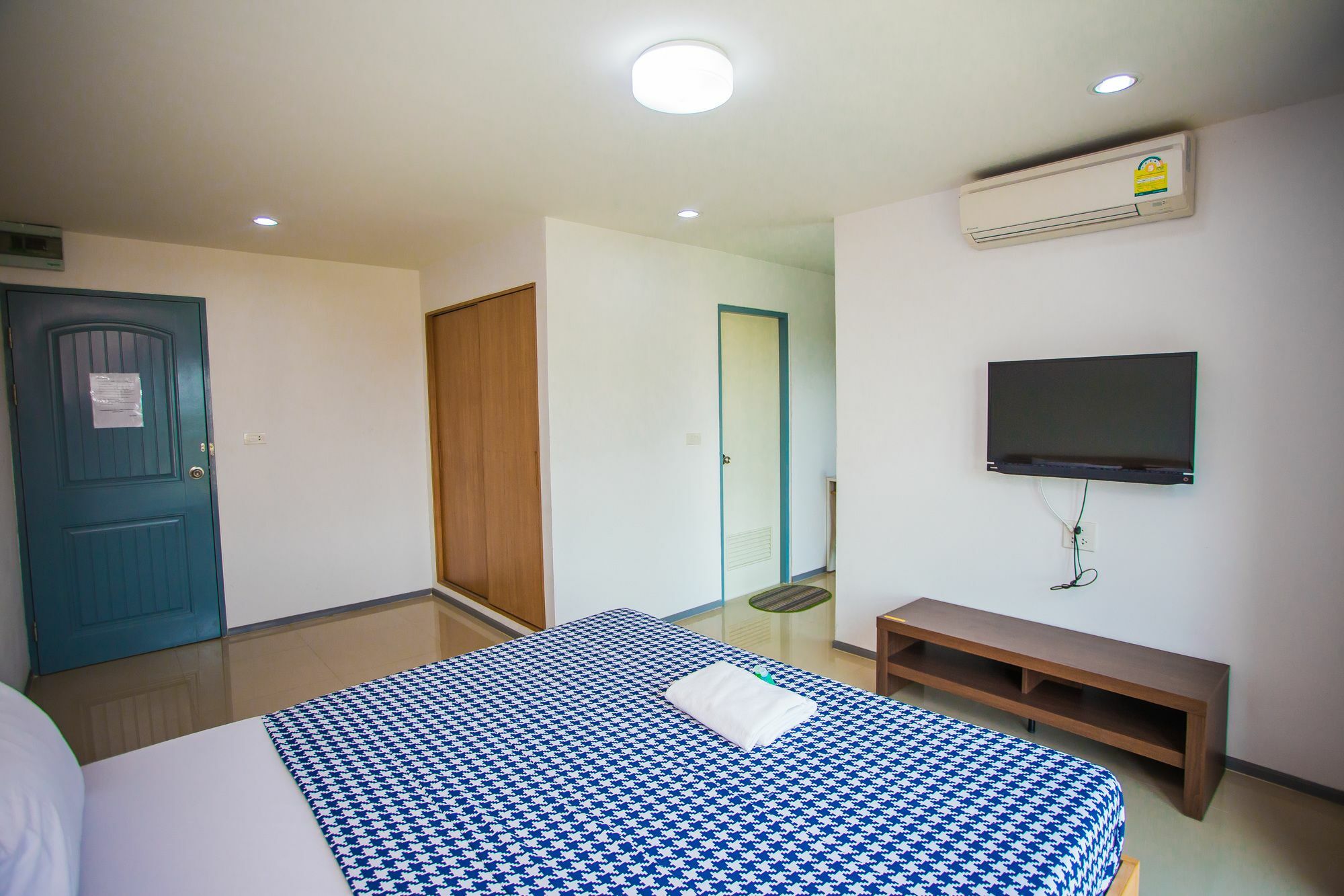 Promsook Apartment Chonburi Esterno foto